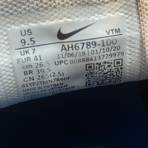 Nike Air Max 270 Women’s Sneakers — Size 9.5 (AH8050-100) - Picture 6 of 6